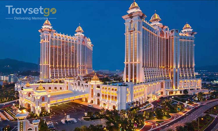 HONG KONG AND MACAO-EXTRAVAGANZA