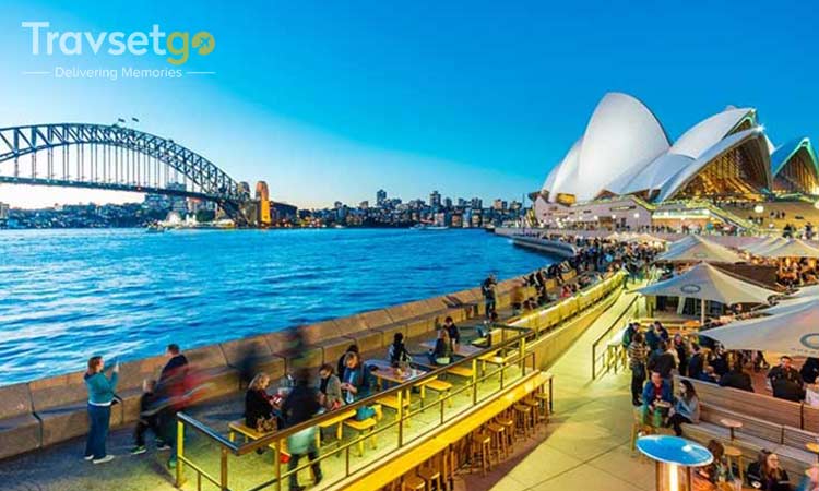Glimpse of Australia with New Zealand