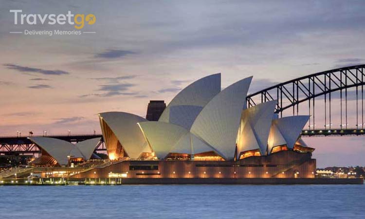 Discover Australia