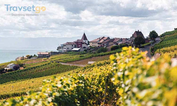 Experience Paris with Swiss